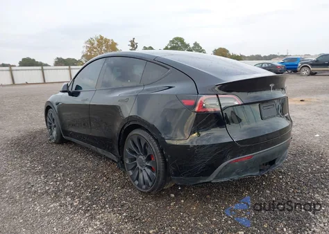2022 Tesla Model Y Performance Dual Motor All-Wheel Drive z USA, uszkodzony, nr VIN 7SAYGDEF3NF531515